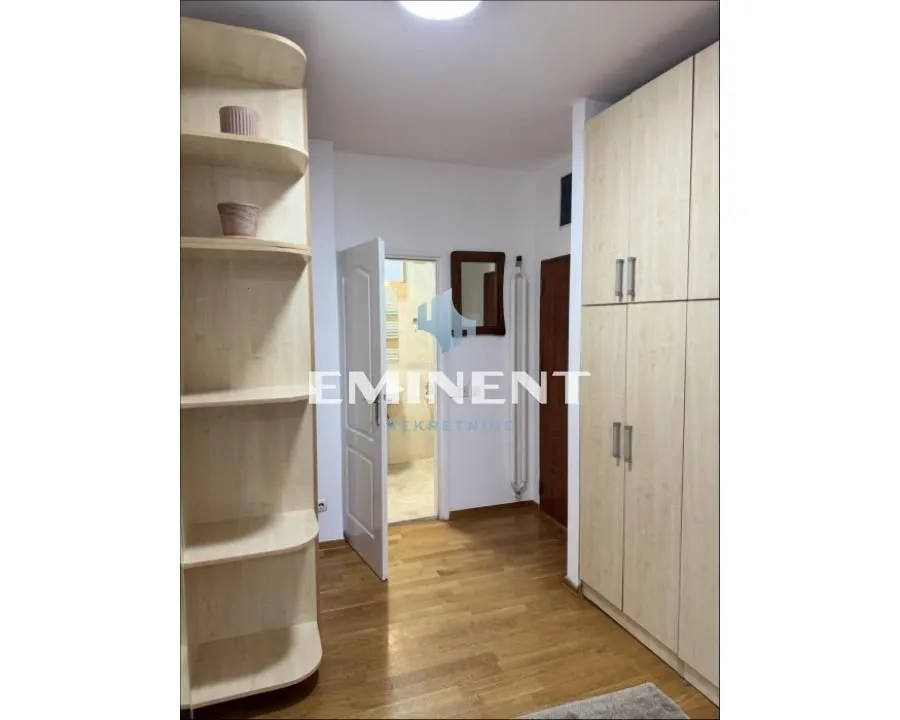 Prodaja, dvosoban stan, 64m², Savski Venac, Beograd