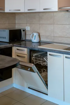 Prodaja, trosoban stan, 60m², Budva, Crna Gora - image 4