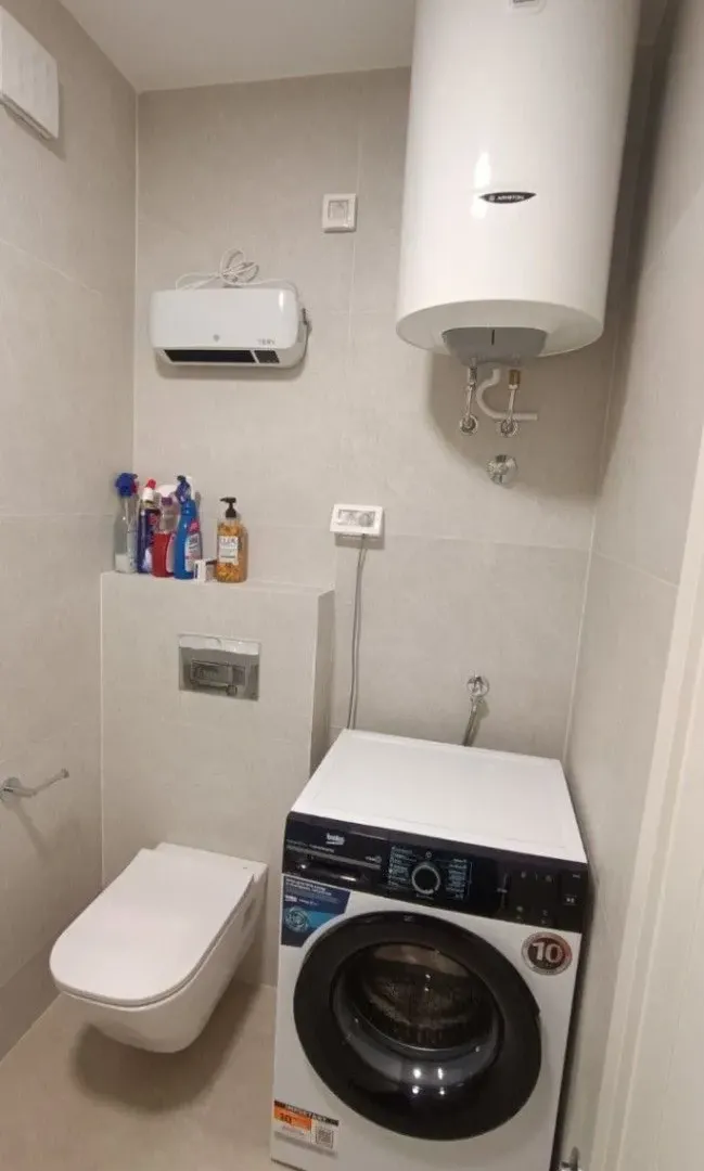 Izdavanje, jednosoban stan, 42m², Pobrežje, Podgorica