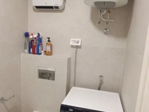 Izdavanje, jednosoban stan, 42m², Pobrežje, Podgorica - image 4