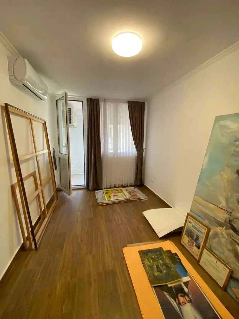 Izdavanje, trosoban stan, 90m², Preko Morače, Podgorica