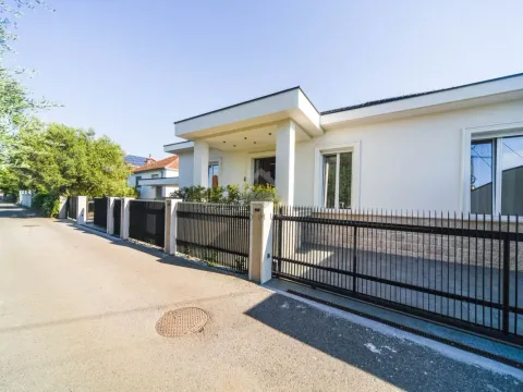 Rent, house, 130m², Masline, Podgorica - image 2