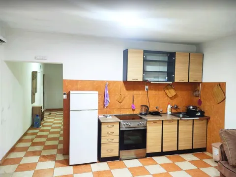 Rent, one bedroom apartment, 70m², Šušanj, Bar - image 10