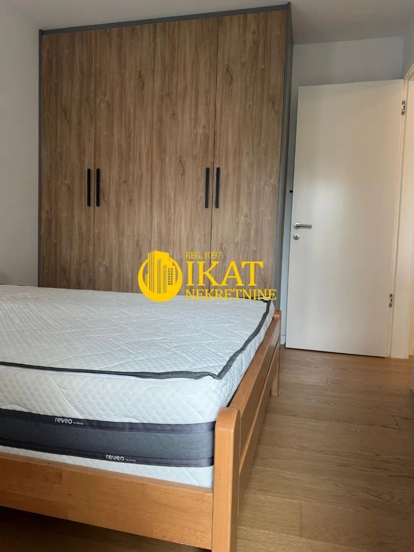 Sale, two bedroom apartment, 49m², Vračar Hram, Vračar Sve Podlokacije