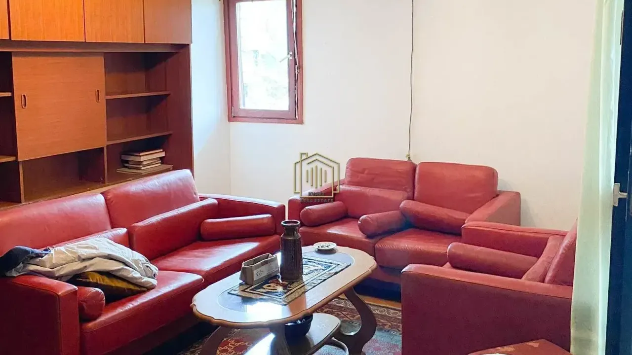 Izdavanje, trosoban stan, 96m², Blok 5, Podgorica