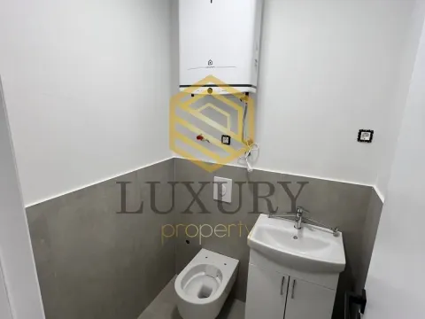 Rent, office space, 95m², City Kvart, Podgorica - image 4