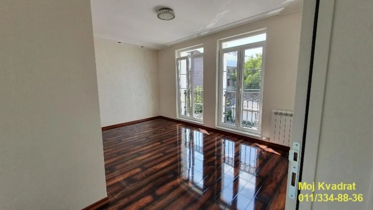 Rent, house, 500m², Čukarica, Beograd
