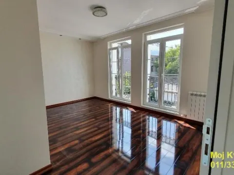 Izdavanje, kuća, 500m², Čukarica, Beograd - image 6