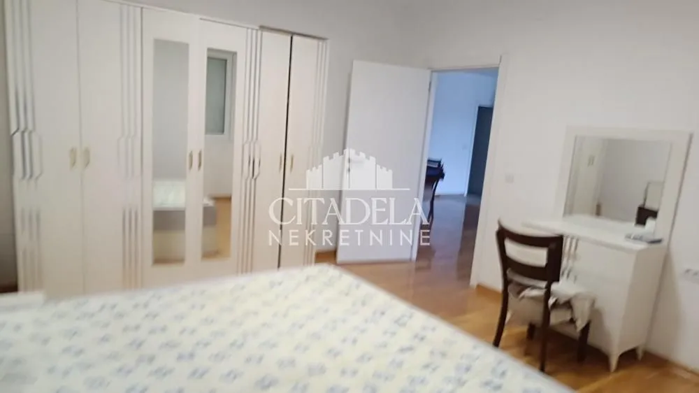 Rent, three bedroom apartment, 77m², Rakovica, Beograd