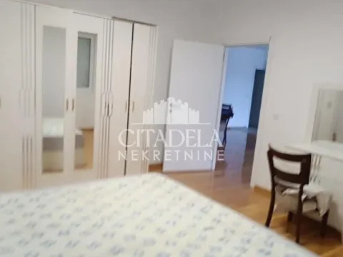 Izdavanje, trosoban stan, 77m², Rakovica, Beograd - image 4