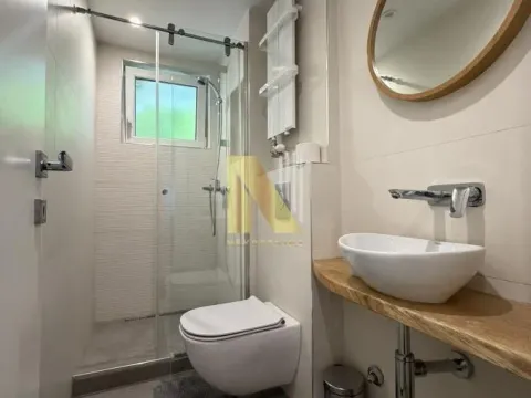 Izdavanje, četvorosoban stan, 100m², Stari grad, Novi Sad - image 11