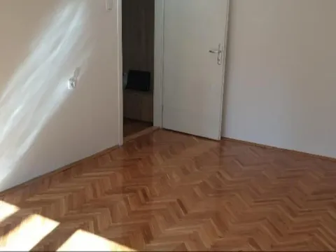 Izdavanje, jednosoban stan, 50m², Bulevar Oslobodjenja, Novi Sad Sve Podlokacije - image 6