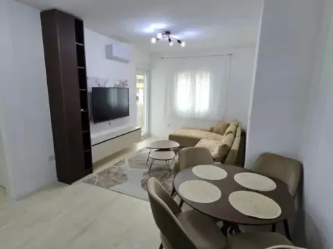 Rent, one bedroom apartment, 40m², City Kvart, Podgorica - image 2