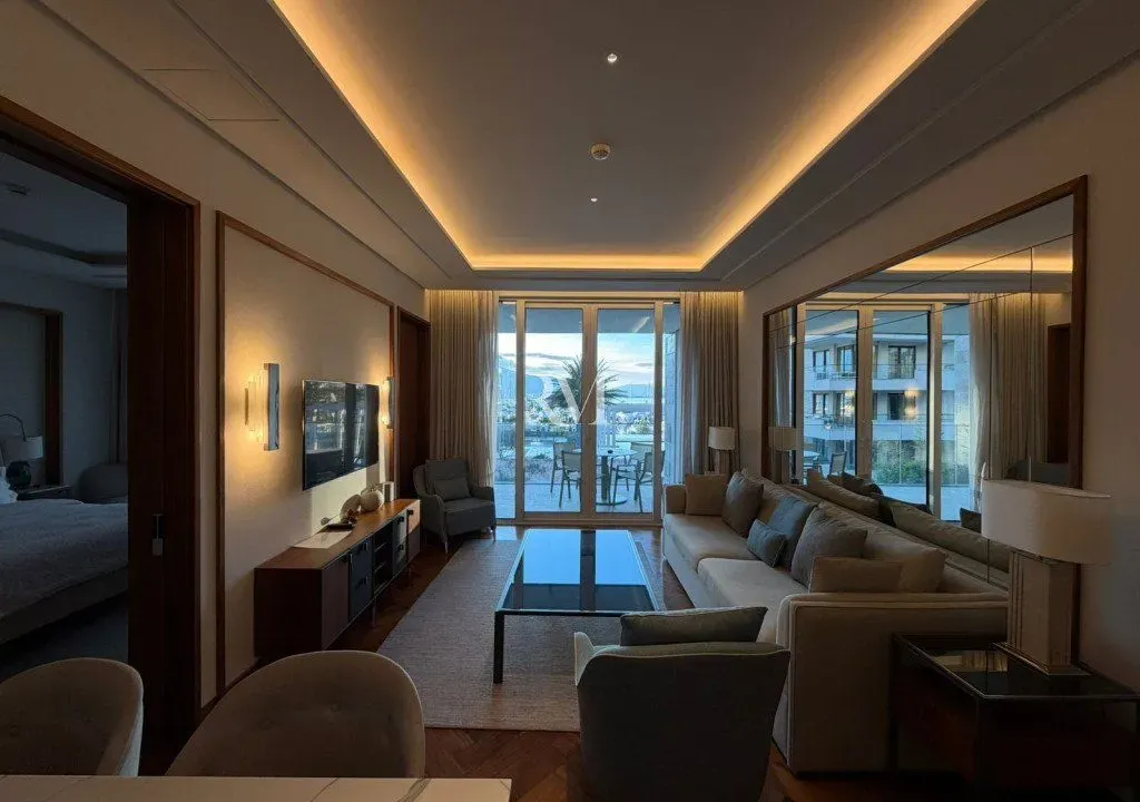 Izdavanje, jednosoban stan, 81m², Porto Montenegro, Tivat