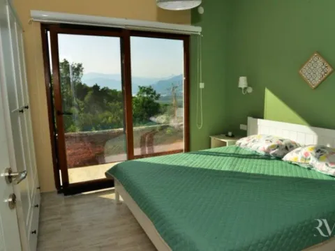 Izdavanje, kuća, 110m², Lješevići, Kotor - image 10