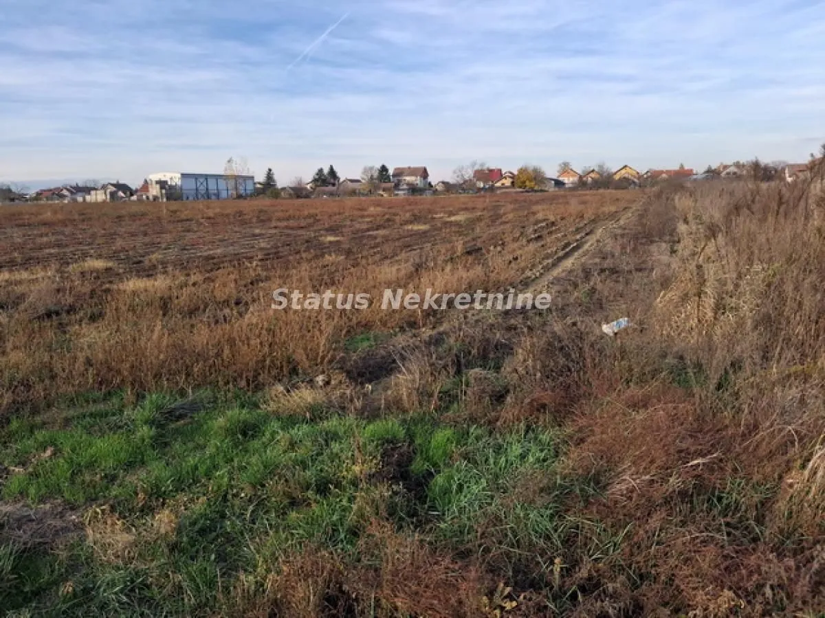 Prodaja, plac, 570m², Futog, Novi Sad Sve Podlokacije