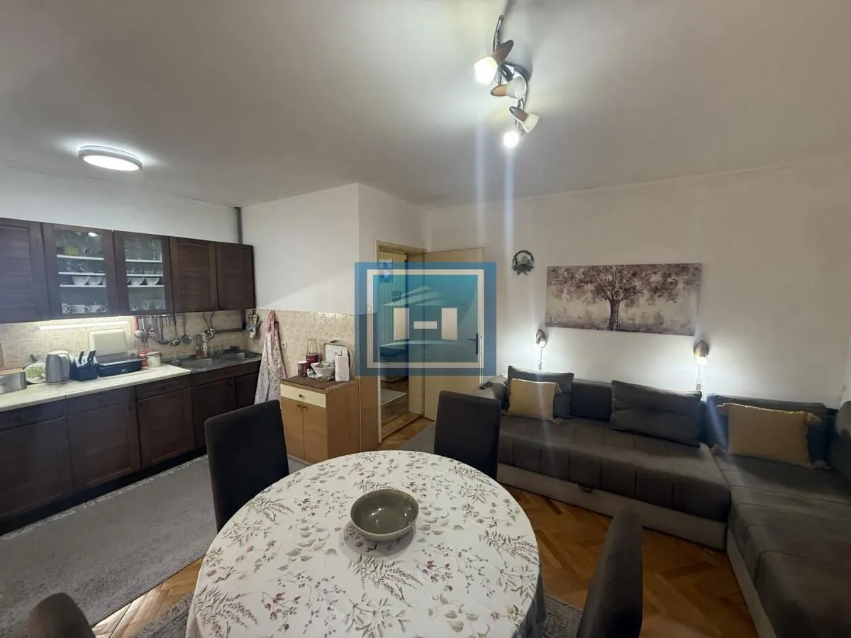 Prodaja, kuća, 160m², Trnava, Jagodina