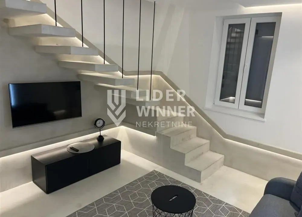 Rent, house, 48m², Crveni Krst, Beograd