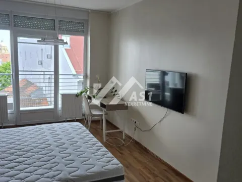 Izdavanje, stan, 37m², Novi Sad Sve Podlokacije, Novi Sad - image 2