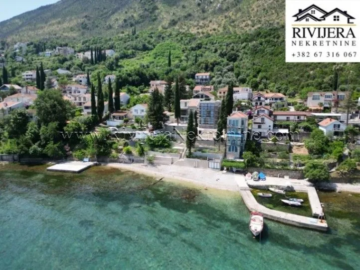 Prodaja, kuća, 430m², Njivice, Herceg Novi