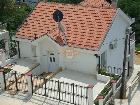 Prodaja, kuća, 143m², Herceg Novi, Crna Gora