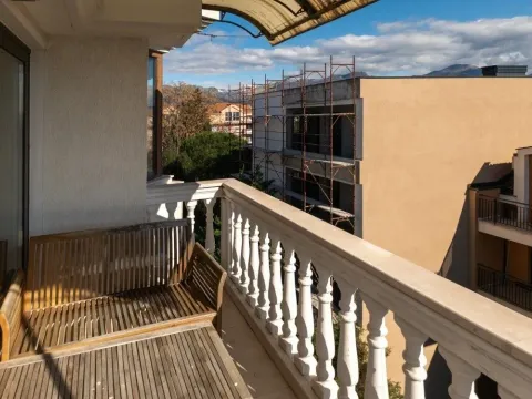 Rent, three bedroom apartment, 122m², Gorica C, Podgorica - image 18