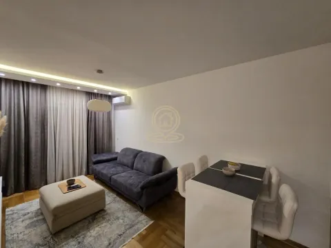 Rent, two bedroom apartment, 47m², Zemun Gornji Grad, Zemun Sve Podlokacije - image 2