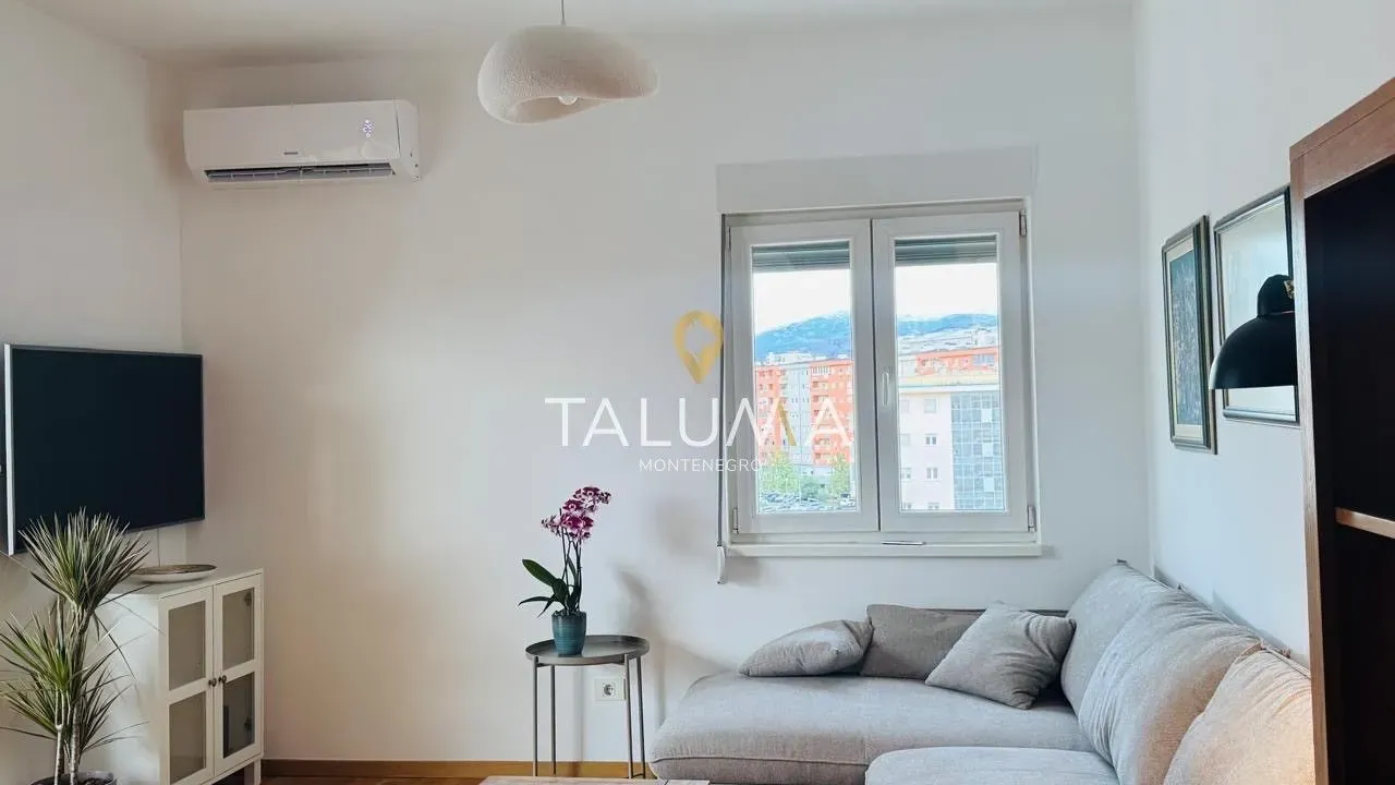 Izdavanje, jednosoban stan, 53m², City Kvart, Podgorica