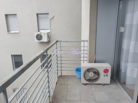 Rent, two bedroom apartment, 50m², Palilula Sve Podlokacije, Beograd - image 4