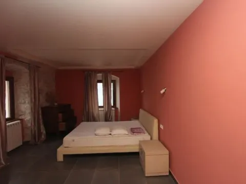 Sale, house, 356m², Prčanj, Kotor - image 9