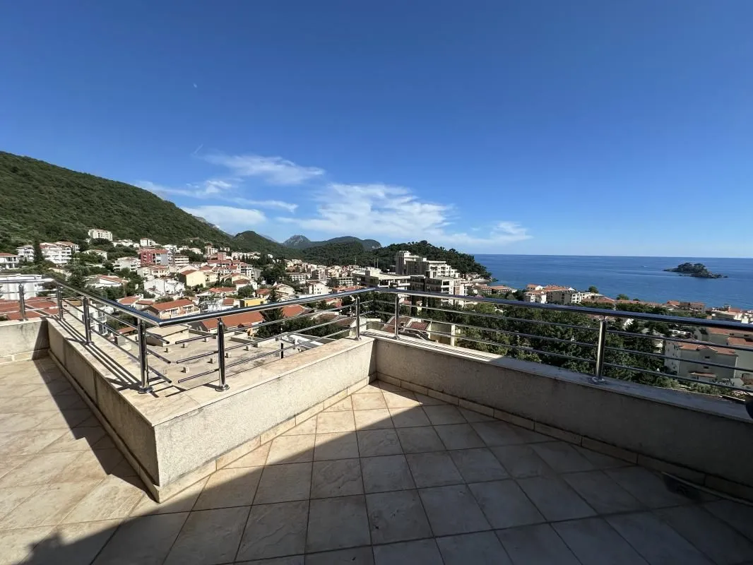 Sale, two bedroom apartment, 105m², Petrovac, Budva
