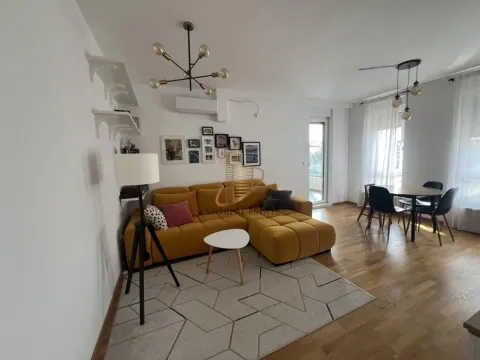 Prodaja, trosoban stan, 71m², Adamovićevo Naselje, Novi Sad Sve Podlokacije - image 3