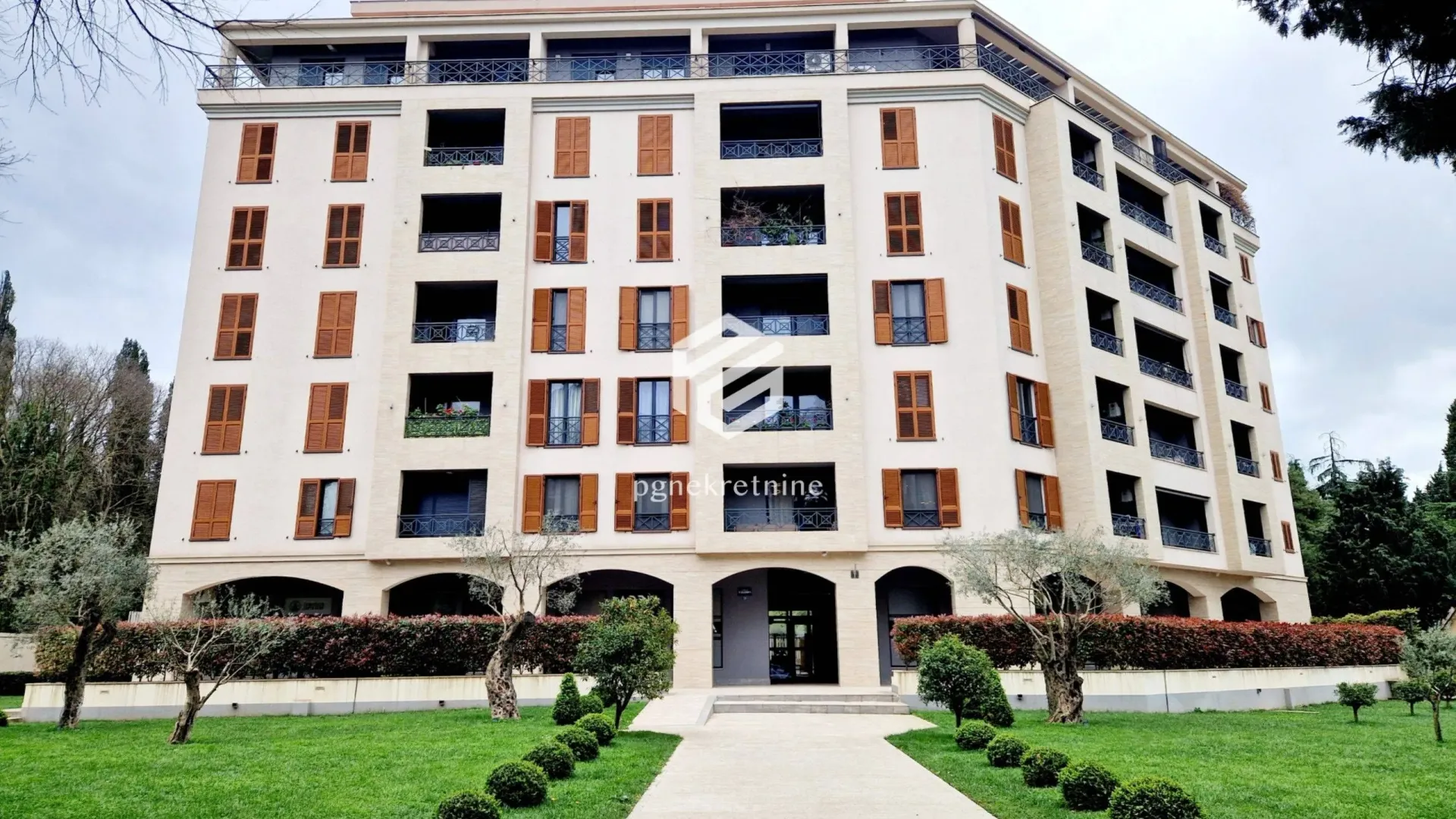 Rent, one bedroom apartment, 52m², Centar, Podgorica
