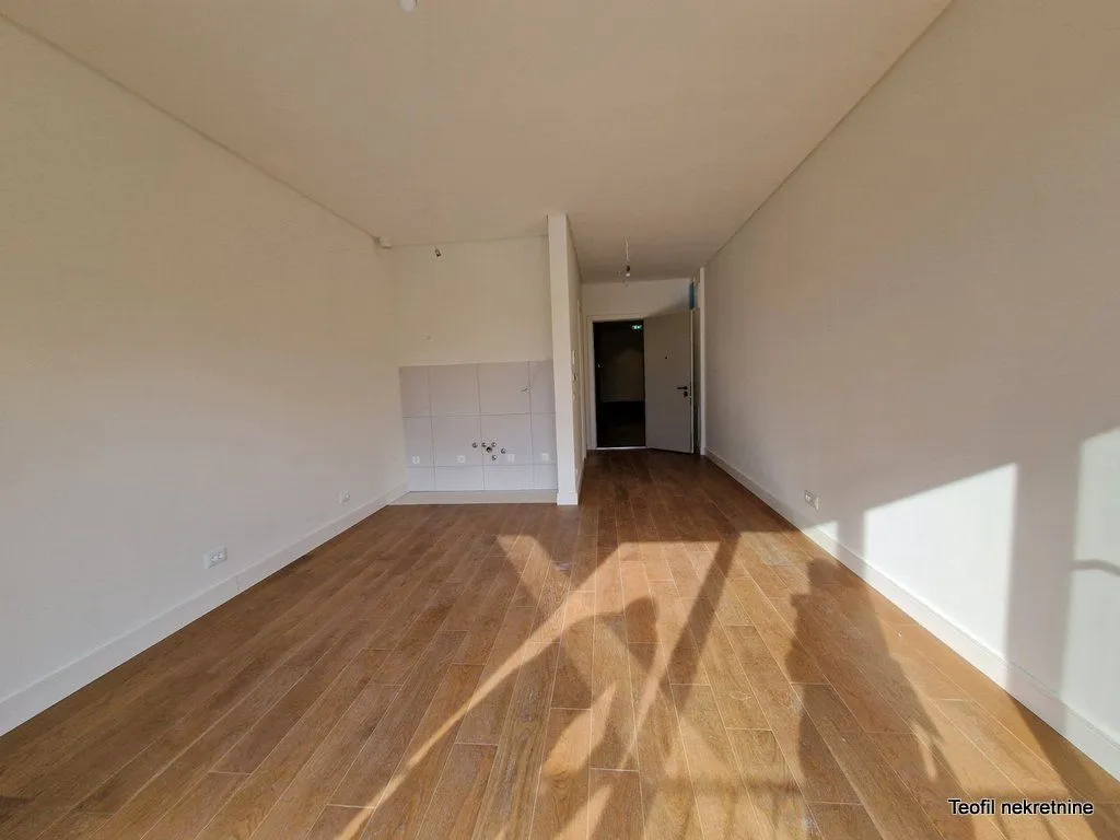 Izdavanje, garsonjera, 33m², Banovo Brdo, Beograd