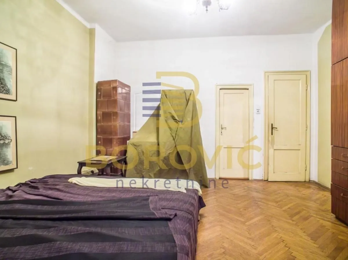 Prodaja, trosoban stan, 95m², Kalenić Pijaca, Vračar Sve Podlokacije