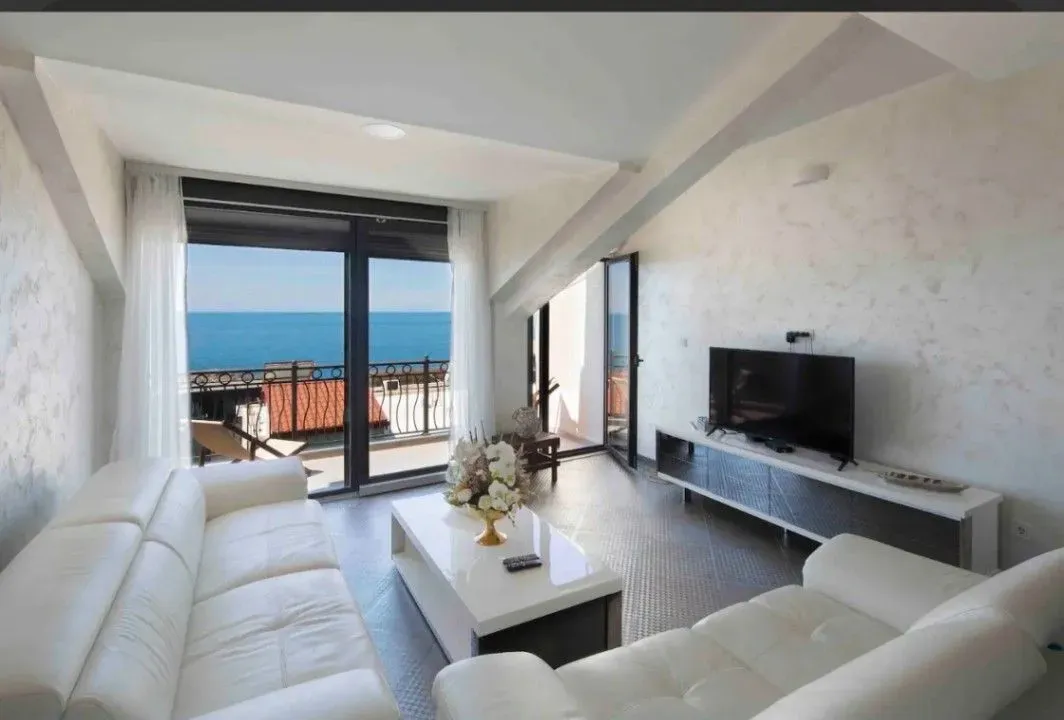 Prodaja, stan, 63m², Sveti Stefan, Budva