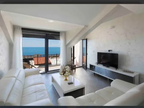 Sale, apartment, 63m², Sveti Stefan, Budva