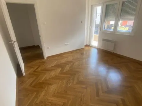 Prodaja, stan, 78m², Južni Bulevar, Vračar Sve Podlokacije - image 12