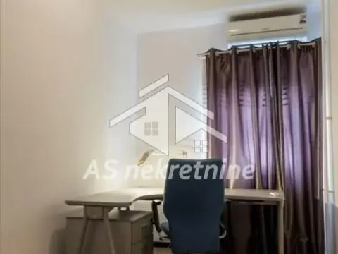 Izdavanje, četvorosoban stan, 87m², Stari Grad, Beograd - image 10