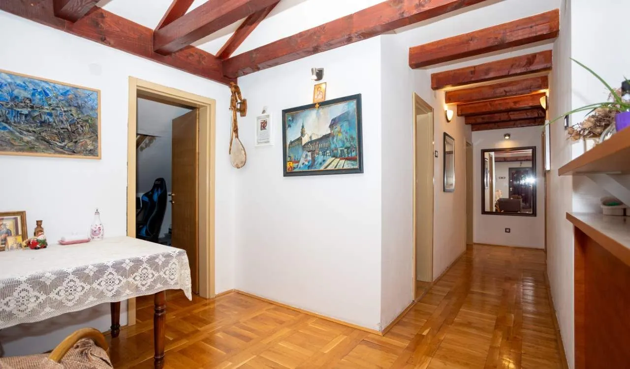 Prodaja, trosoban stan, 121m², Donja Lastva, Tivat