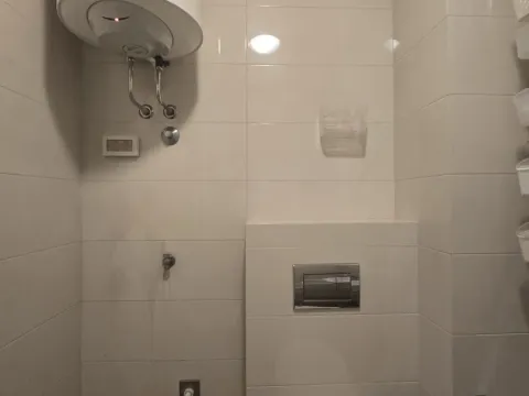 Rent, one bedroom apartment, 46m², City Kej, Podgorica - image 8