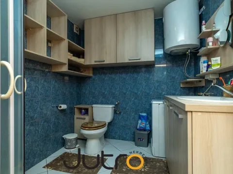 Izdavanje, dvosoban stan, 60m², City Kvart, Podgorica - image 4