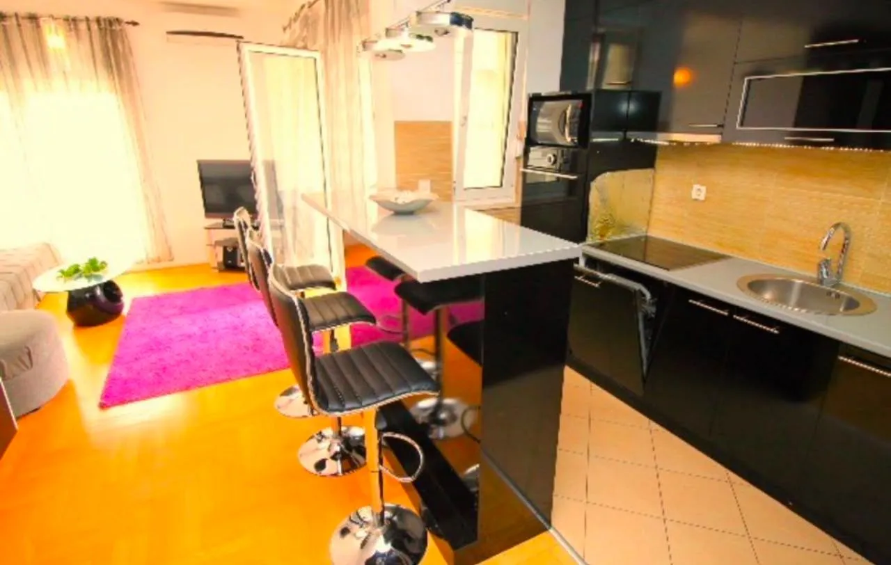 Rent, two bedroom apartment, 90m², Rozino, Budva