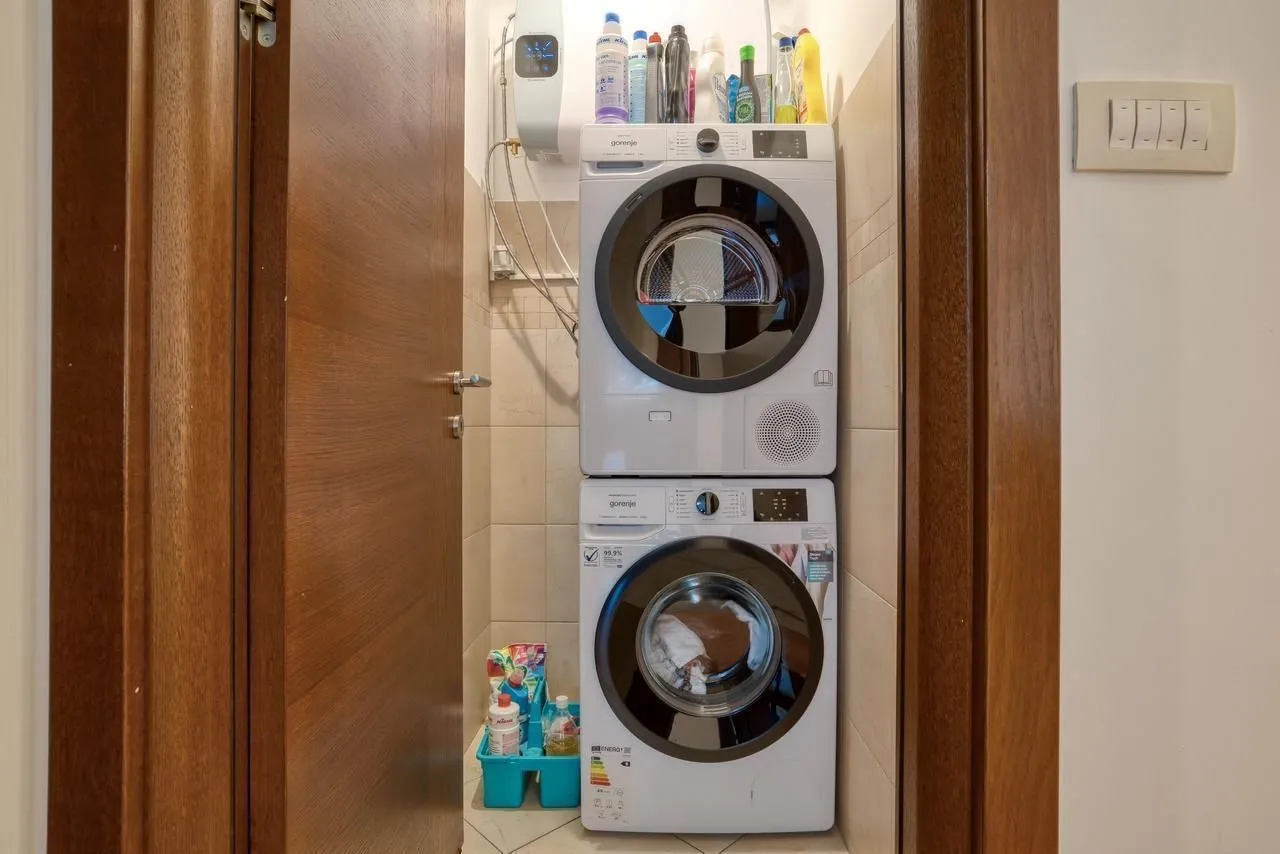 Prodaja, trosoban stan, 90m², Pod Goricom, Podgorica