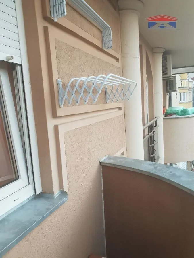Izdavanje, jednosoban stan, 42m², Novi Sad, Srbija