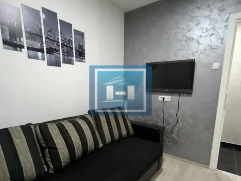 Rent, one bedroom apartment, 40m², Ćuprija, Srbija - image 5