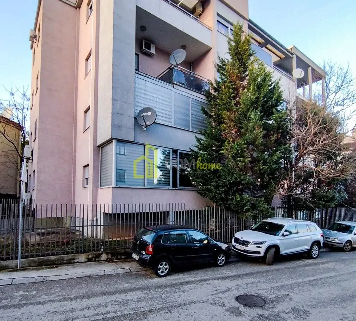 Prodaja, trosoban stan, 108m², Gorica C, Podgorica
