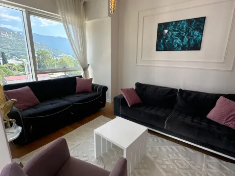 Izdavanje, trosoban stan, 98m², Centar, Budva - image 8