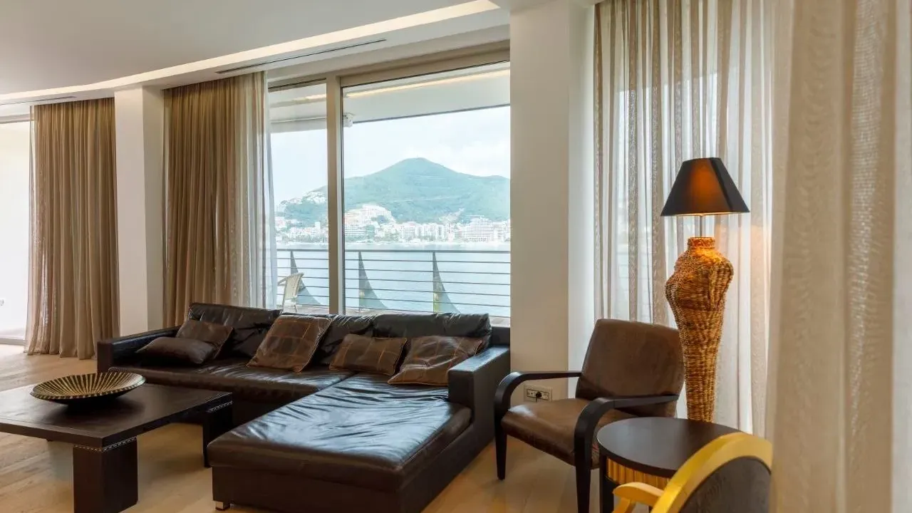 Prodaja, dvosoban stan, 178m², Budva, Crna Gora