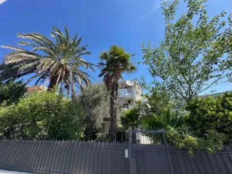 Prodaja, kuća, 600m², Sutomore, Bar